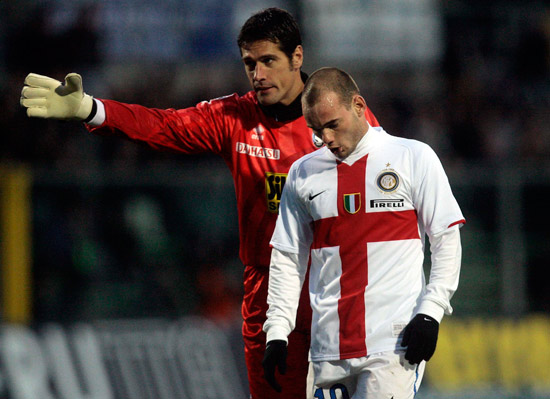 曼联1-1西汉姆联，拉齐奥1-0米兰，英超低谷期持续。（曼联战平西汉姆，拉齐奥小胜米兰，英超低迷期延续）