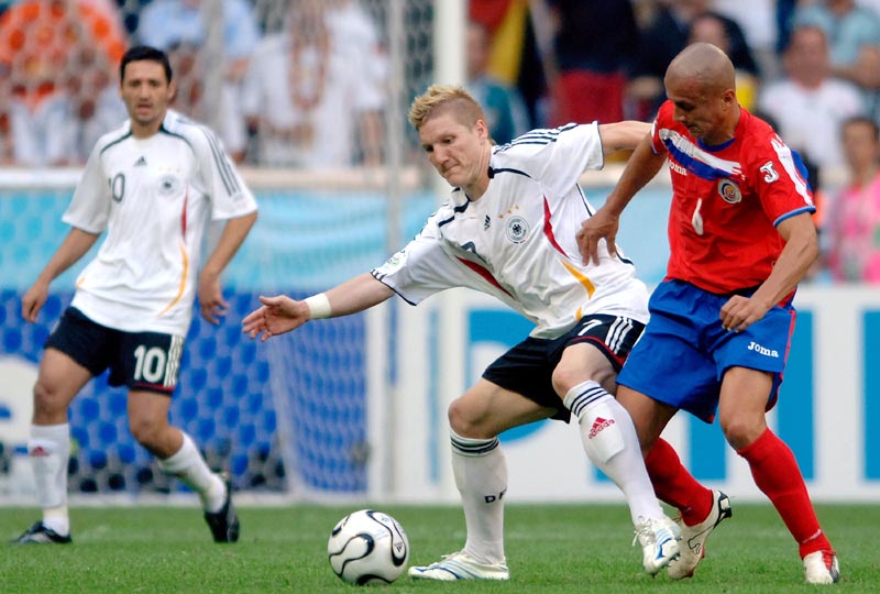 马卡：皇马患有“姆巴佩依赖症”，进攻模式重复且单一（马卡报：皇马过度依赖姆巴佩，进攻套路单一且雷同）