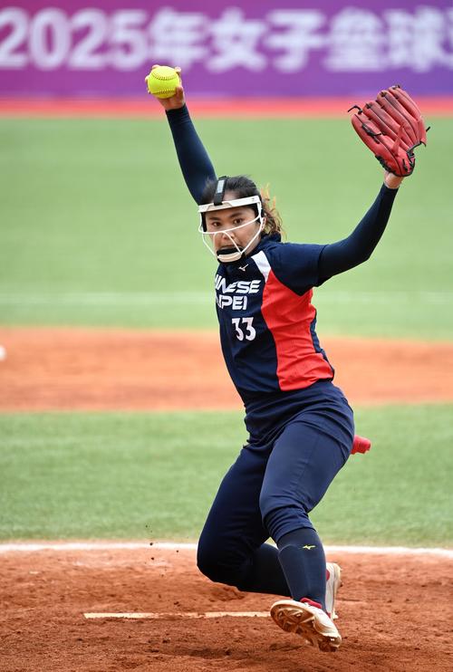 博主：下赛季无缘英博的拉布亚德今日回到基地，将参与训练（博主：无缘下赛季英博的拉布亚德今日归队，将随队训练）