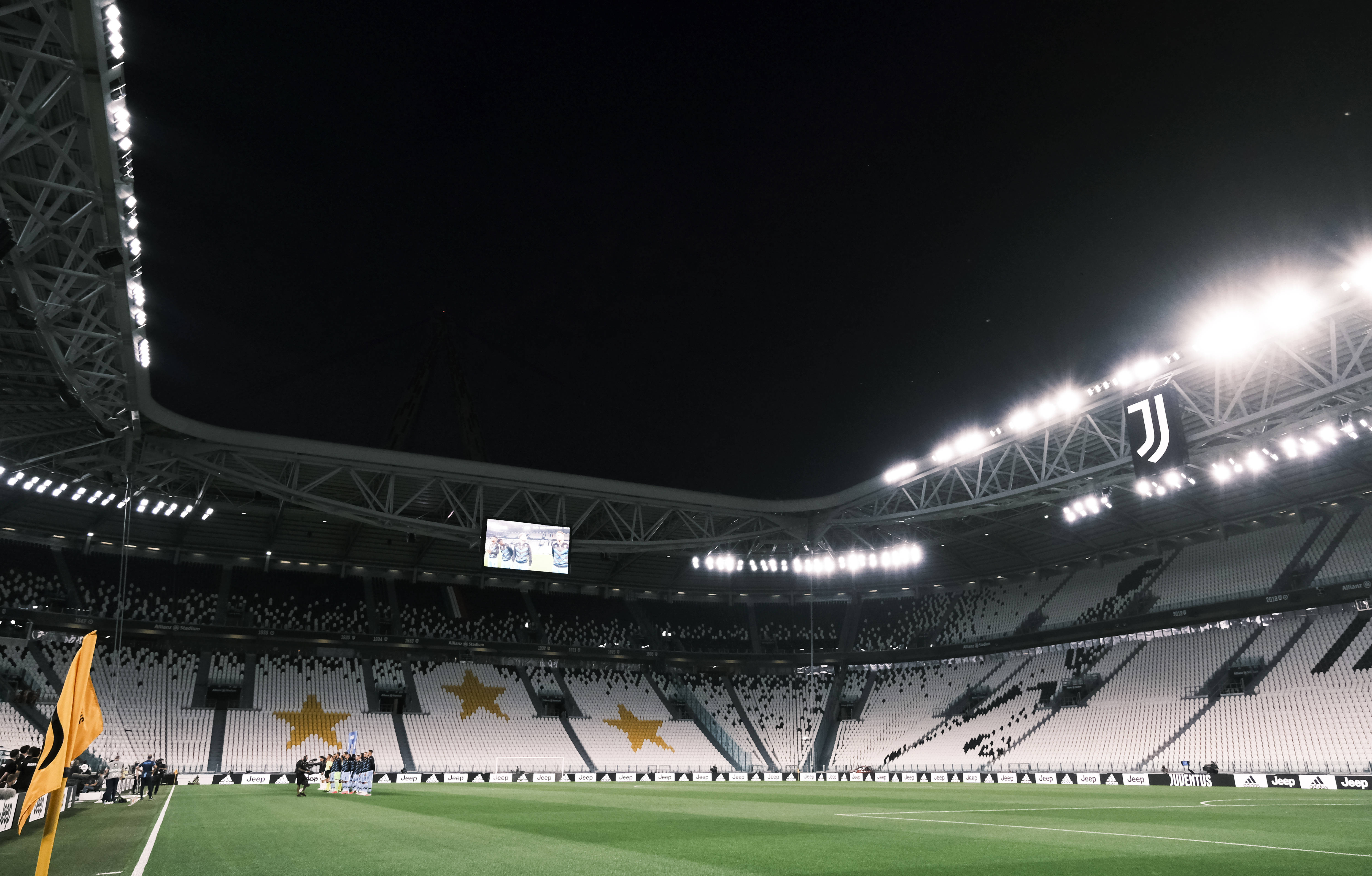 康宁汉姆半场轻取19分5助攻，活塞71分平赛季半场最高（康宁汉姆半场19分5助，活塞71分追平赛季半场最高）