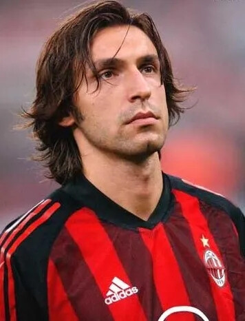 何意味？世非预生死战尼日利亚下半场前段即撤下三名首发前锋（世非预生死战，尼日利亚下半场初段连撤三名首发前锋，释放何种信号？）