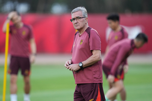 罗马诺：弗拉霍维奇在康复中，目前未与AC米兰达成任何协议（罗马诺：弗拉霍维奇恢复中，尚无与AC米兰的任何协议）