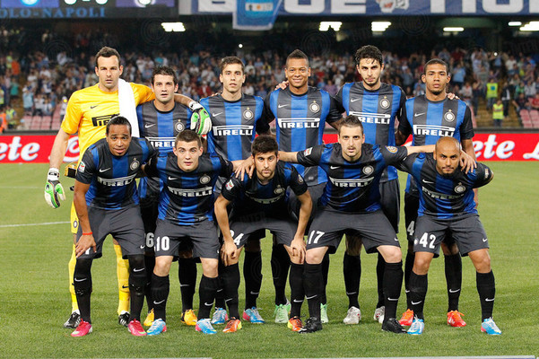 米体：米兰冬窗计划补强中锋、中卫，正关注佩莱格里诺、弟媳（米体：米兰冬窗欲引进中锋与中卫，重点考察佩莱格里诺和蒂亚戈-席尔瓦）