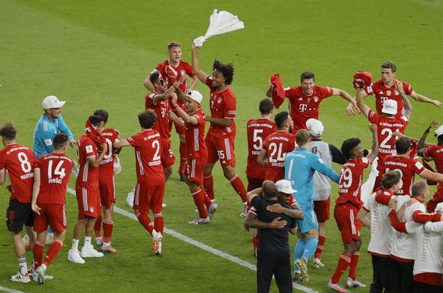 德转列瑞士球员历史身价前10：扎卡5000万欧第1，阿坎吉第2（德转发布瑞士球员历史身价前十榜：扎卡以5000万欧居首，阿坎吉位列第二）