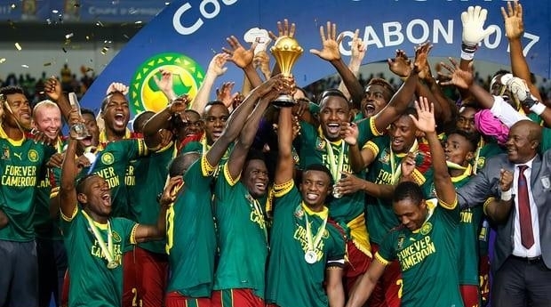 圣吉罗斯主帅：我们展现出了勇气和激情，对球队表现感到满意（圣吉罗斯主帅：球队展现勇气与激情，我对表现很满意）