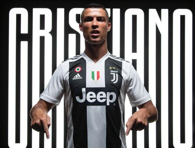 决战时刻梦游！康宁汉姆15中5得到17分7篮板7助攻（关键时刻低迷，康宁汉姆15投5中拿下17分7篮板7助攻）