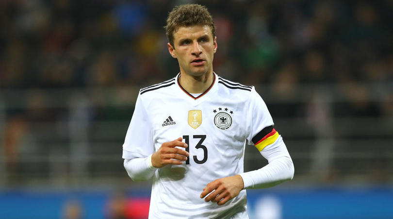 波媒：什琴斯尼在加盟巴萨前考虑参加波兰第七级别联赛（波兰媒体：什琴斯尼在签约巴萨前曾考虑去踢国内第七级联赛）